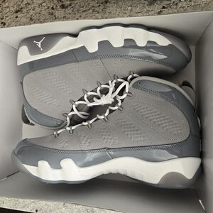 Jordan Men's Gray Sneakers